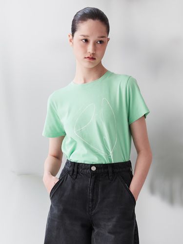 Graphic Point T-shirt _Green - kuho plus - Modalova