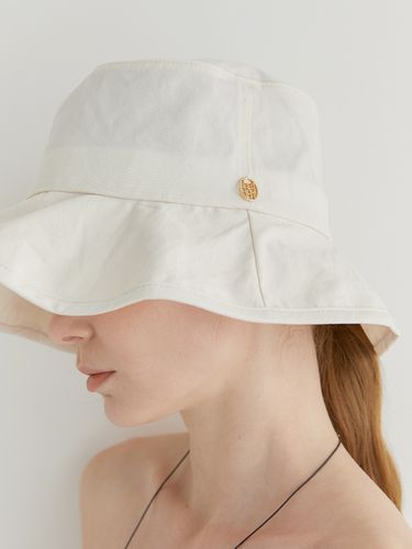 Over Flap Cotton Bucket Hat - halden - Modalova