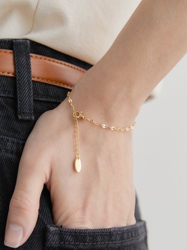 Thin Chain Loop Bracelet_Gold - halden - Modalova