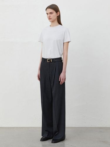 Basic Wide Two Tuck Slacks - RIDIFI - Modalova