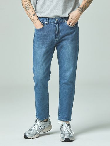 Washed Ash Slub Crop Tapered Jeans - INROWS - Modalova