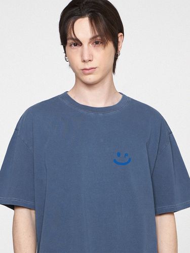 Unisex] Small Drawing Smile Pigment T-Shirt - GRAVER - Modalova