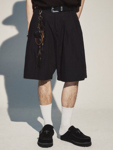 Half Banding Bermuda Shorts _ Black - Cord. - Modalova