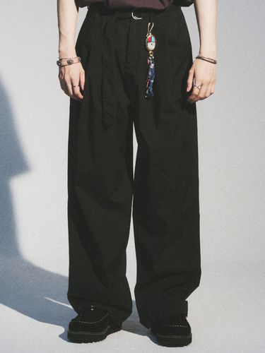 Matix Relaxed Belted Pants _ Black - Cord. - Modalova