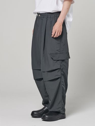 Wide Parachute Balloon Pants_Charcoal - AKECII - Modalova