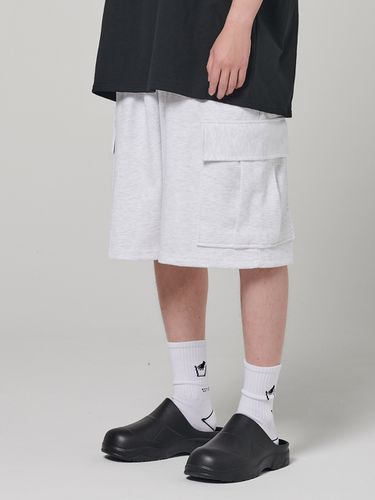 Cargo Bermuda Sweat Shorts - AKECII - Modalova