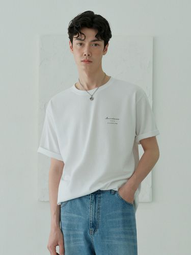 Minimal Loose Fit Short Sleeve T-shirt_White - AVANDRESS - Modalova