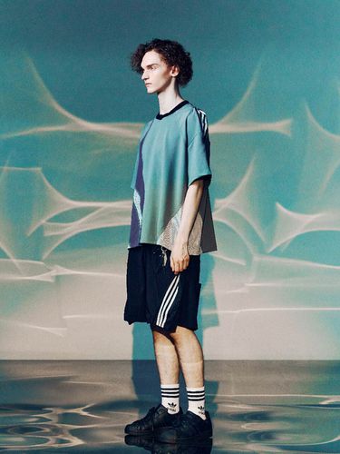 ADIDAS Rework Series] Curved Asymmetric Rugby Tee - ORDINARY PEOPLE - Modalova