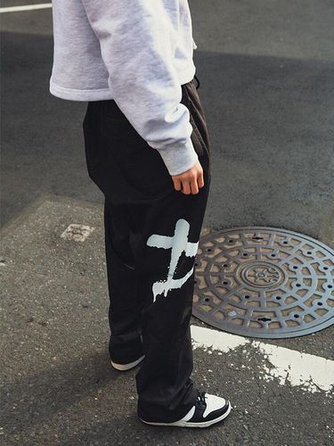 Graffiti Wind Pant - Black - PLAYIAN - Modalova