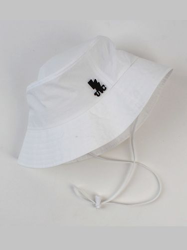 String Poly Bucket Hat - White - Universal chemistry - Modalova