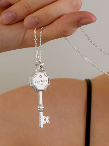 Lucky Key Silver Necklace - Chambriller - Modalova