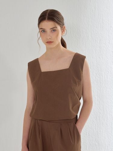 Linen Square Neck Sleeveless Top - camino - Modalova