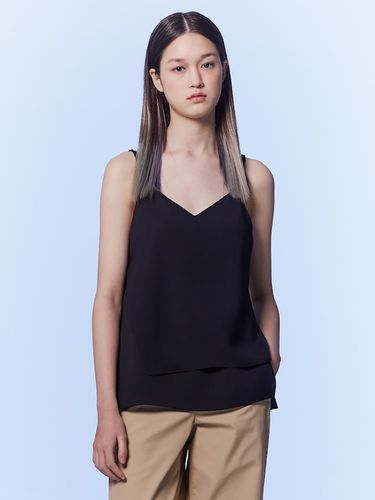 Signature Layered Sleeveless Top_Black - kuho plus - Modalova