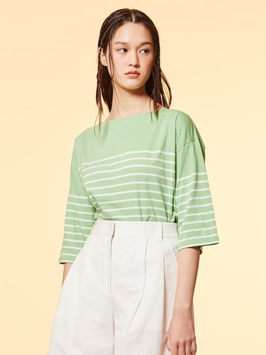 Embroidery Boat Neck Stripe T-shirt_Light Green - kuho plus - Modalova