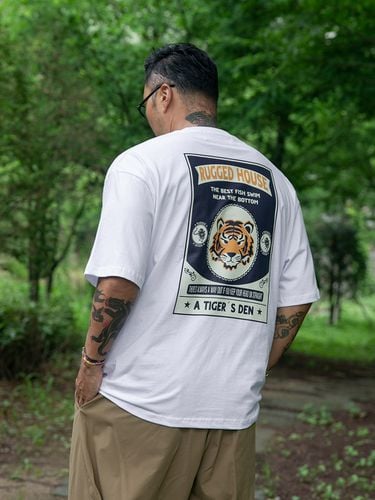 Tiger Den T-Shirt (White) - RUGGED HOUSE - Modalova