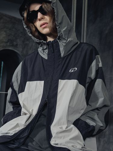 Cracking Hood Wind Breaker_Black - CPGN - Modalova