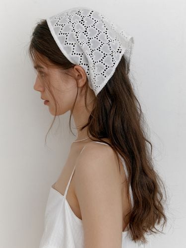 Heart Lace Bandana_White - cottagehouse - Modalova