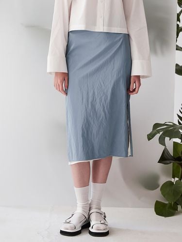 Lining Point Midi Skirt _Sky Blue - kuho plus - Modalova