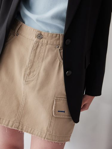 Cargo Pocket Mini Skirt _Beige - kuho plus - Modalova