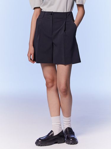 One-tuck Shorts - Dark Grey - kuho plus - Modalova