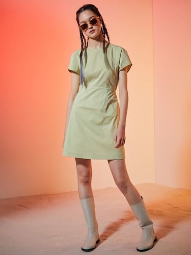 Cutout Mini Dress - kuho plus - Modalova