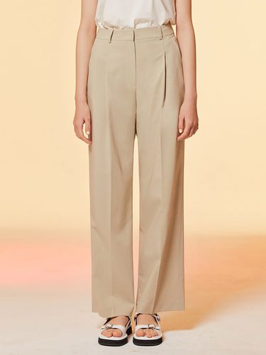 Signature Semi Wide Pants_Beige - kuho plus - Modalova