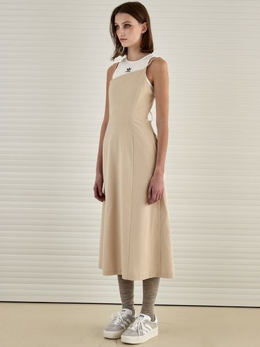 Strap Slip Long Dress (Beige) - SIGREAT - Modalova