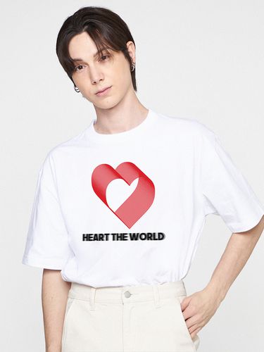 UNISEX] Overlap Heart Line T-shirt_White/Red Logo - GRAVER - Modalova