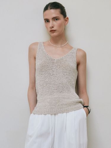 Natural Neck Knit Sleeveless_Beige - YAN13 - Modalova