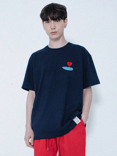 Heart Surfboard T-shirt Navy - GRAVER - Modalova