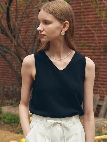 Linen Sleeveless Knit Top - MOAT - Modalova