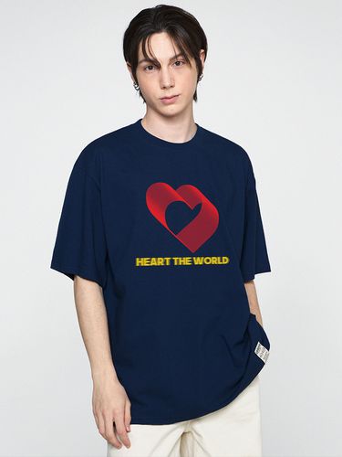 UNISEX] Overlap Heart Line T-shirt_Navy - GRAVER - Modalova