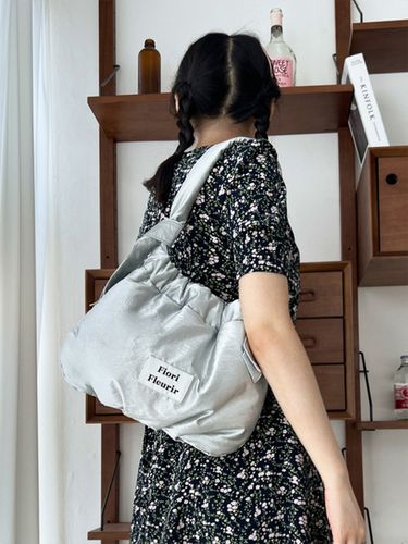 Lottie Tote Shoulder Bag _Shine Silver - Fiori Fleurir - Modalova