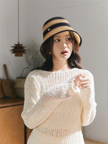 Knit Two-tone Stripe Cloche Hat _ - ACCLET - Modalova