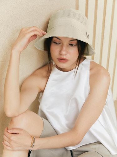 Linen Back Slit Quick Dry Bucket Hat _ - ACCLET - Modalova