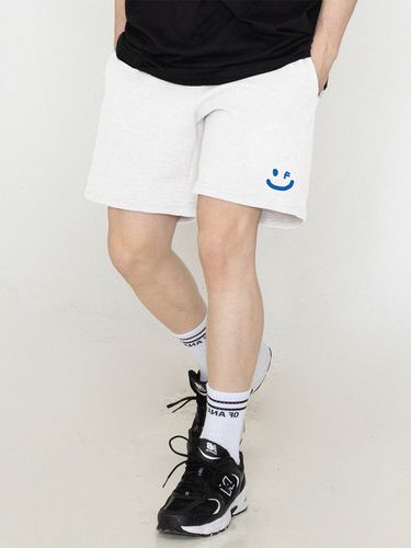 Unisex Small Drawing Smile Training Shorts - GRAVER - Modalova