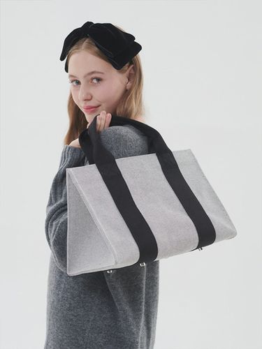 You Tote Bag M (Black) - RUE D’EUGENIE - Modalova