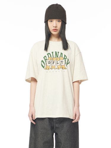 Ordinary Otter Short Sleeve T-shirt - DEFAULT - Modalova