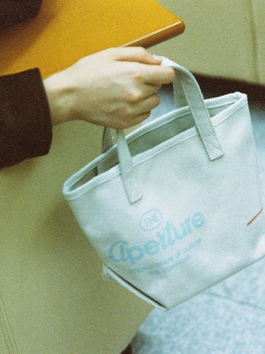 Aperture Canvas Tote Bag_White - The Aperture - Modalova