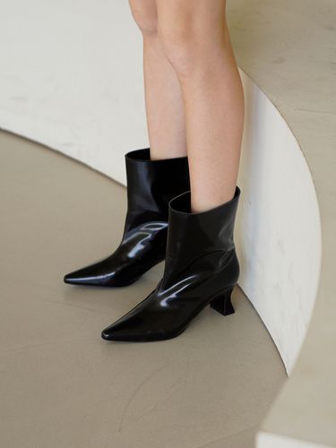 Becca Ankle Boots_Black - then - Modalova