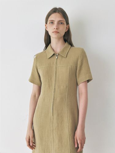 Tenni Dress _Khaki - OVEOF - Modalova