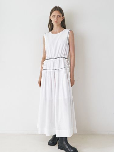 Roman Stitch Dress _White - OVEOF - Modalova