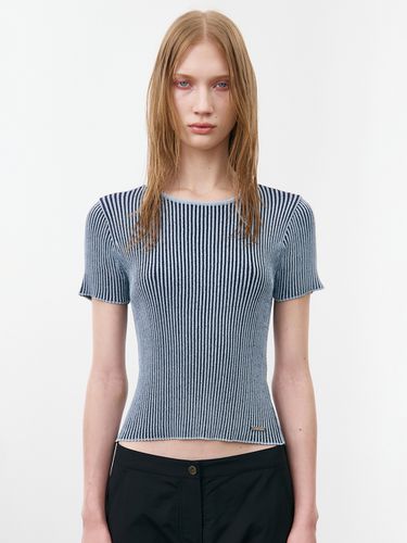 Two-tone Slit Short Sleeve Knit Top _Light Blue - STUDIO TABLE - Modalova