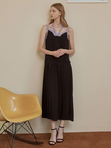 Color Mix Pleats Long Dress - HUNCH - Modalova