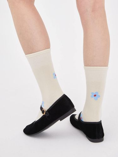 Flower Carpet Socks - DONUTVINYLSHOP - Modalova