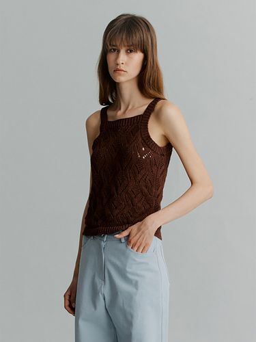 Crochet Sleeveless Knit Top _Brown - THE RYE - Modalova