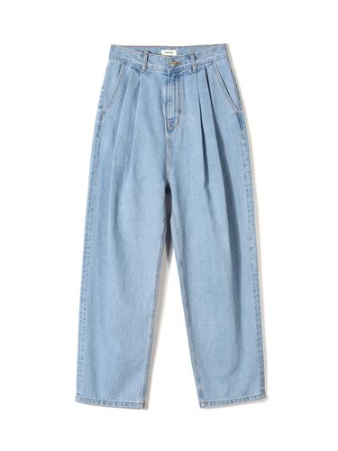 Tapered Two Tucks Wide Denim Pants () - INDUST - Modalova