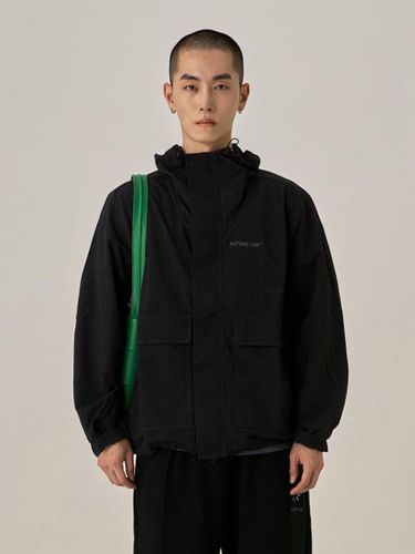 Stitch Windbreaker _ Black - FUTURE LAB - Modalova