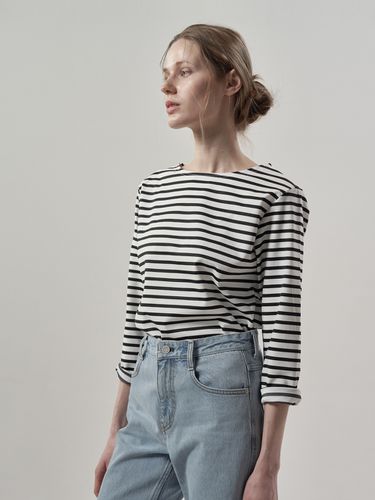 Ounce Striped T-shirt_Black - MOMET - Modalova