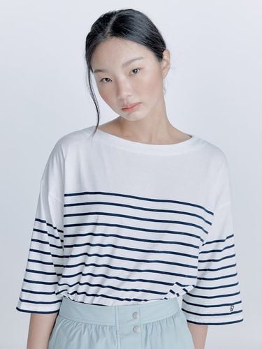 Essential Boat Neck Stripe T-shirt - kuho plus - Modalova